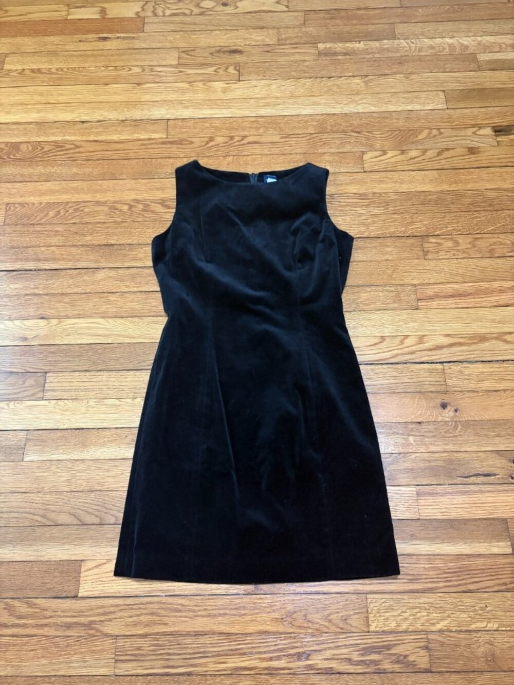 Gap Velvet Dress Women's Size 6 Black Sleeveless Sheath Fit Back Zip Closure